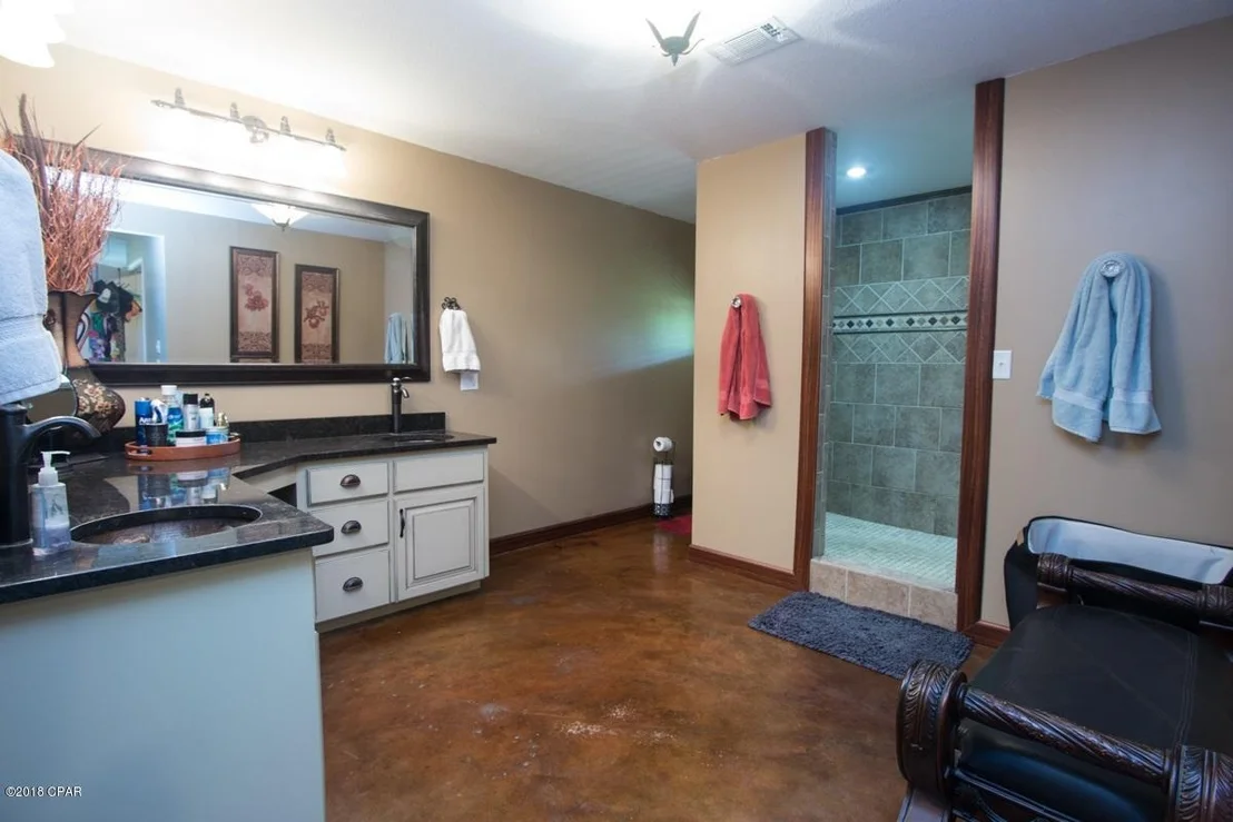 Photo of 4858 CLIFF Road