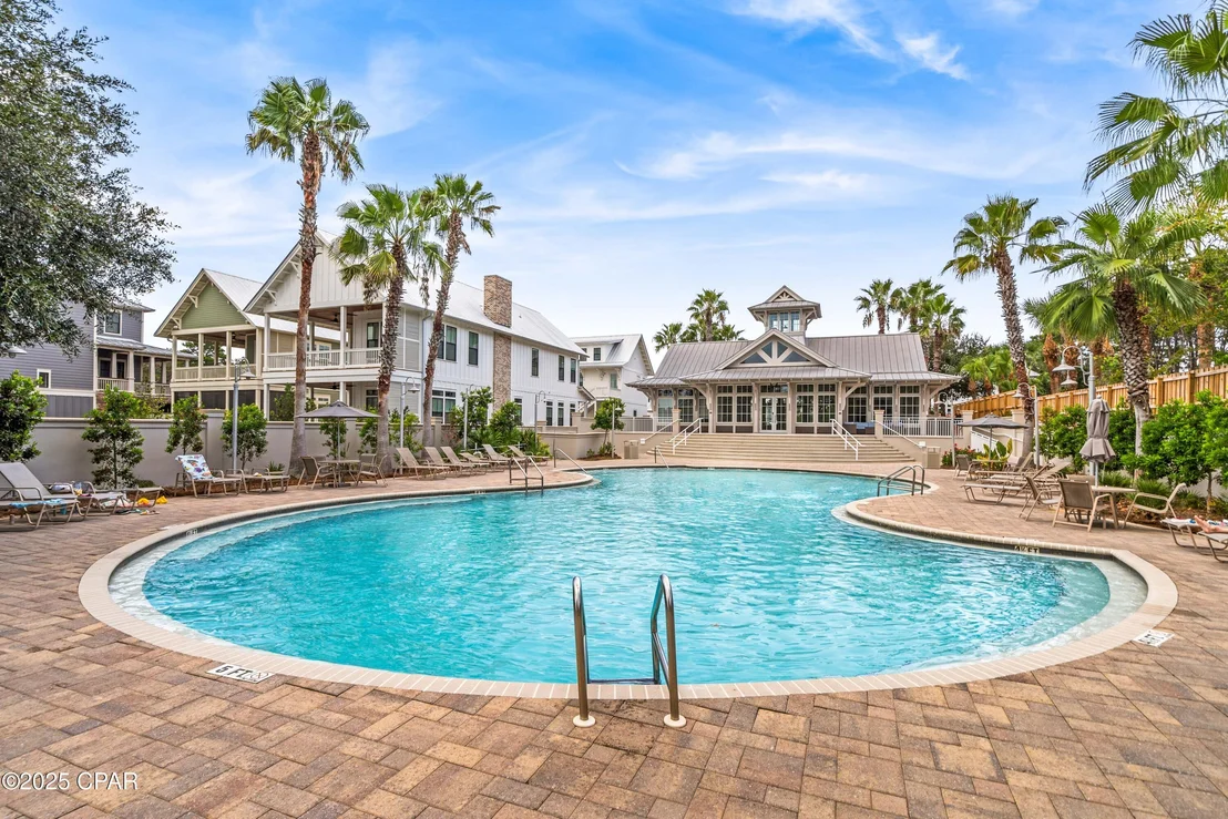 Photo of 150 Grande Pointe Circle