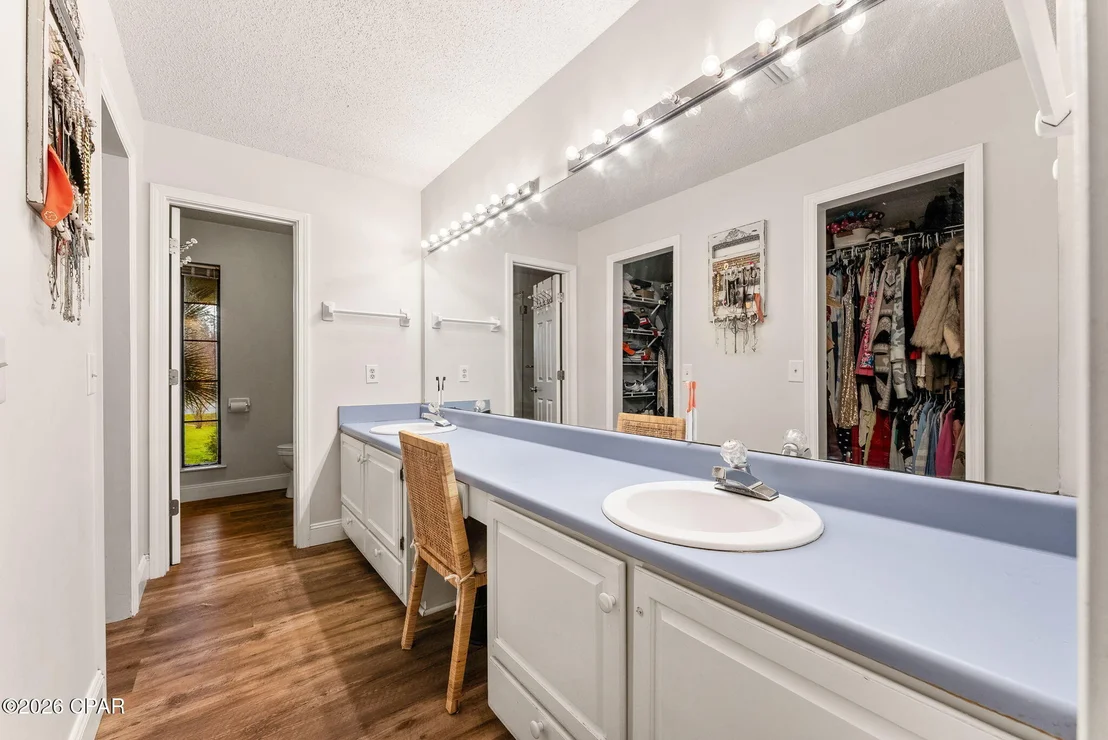 Photo of 437 W Baldwin Road