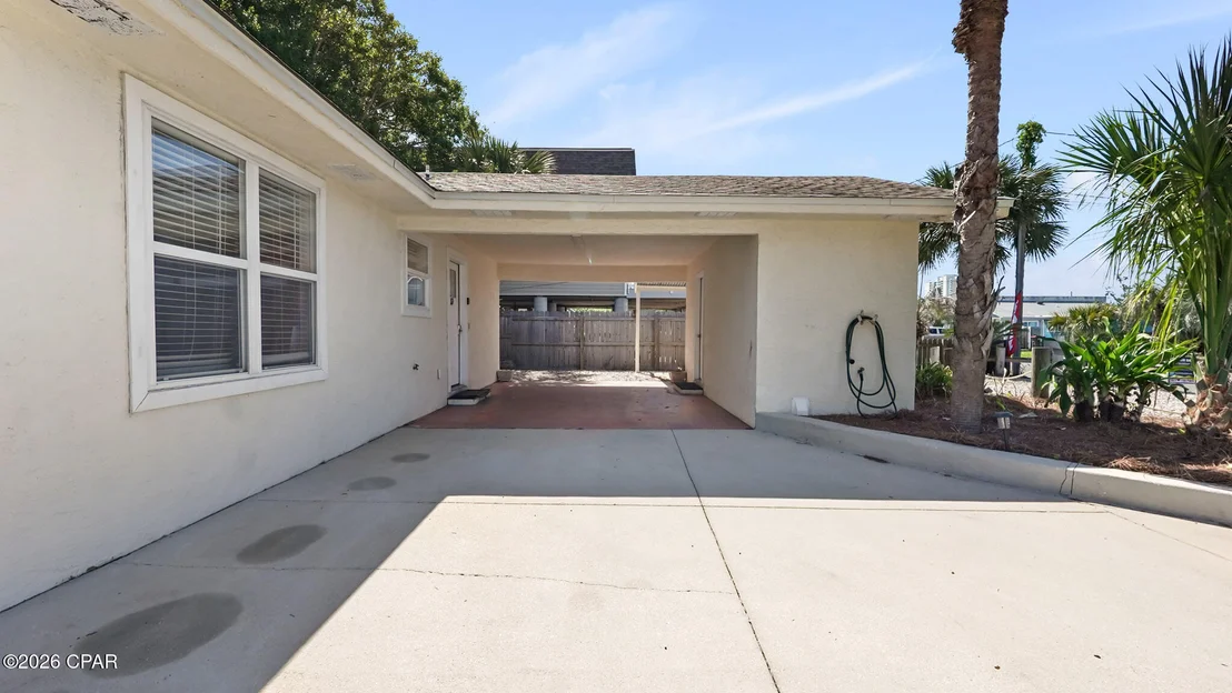 Photo of 5620 Pinetree Avenue