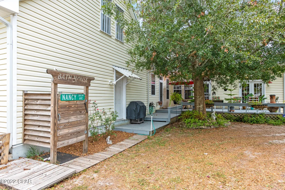 Photo of 121 Moonlight Drive