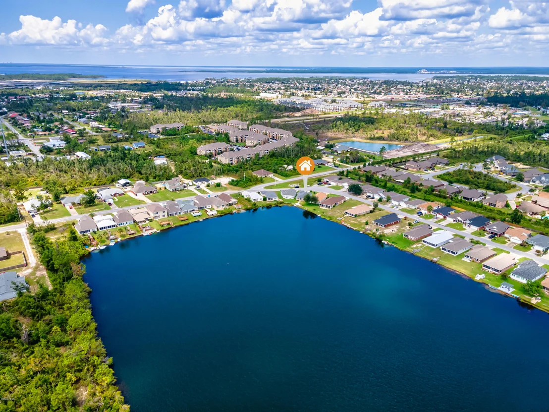 Photo of 106 Lakeridge Drive
