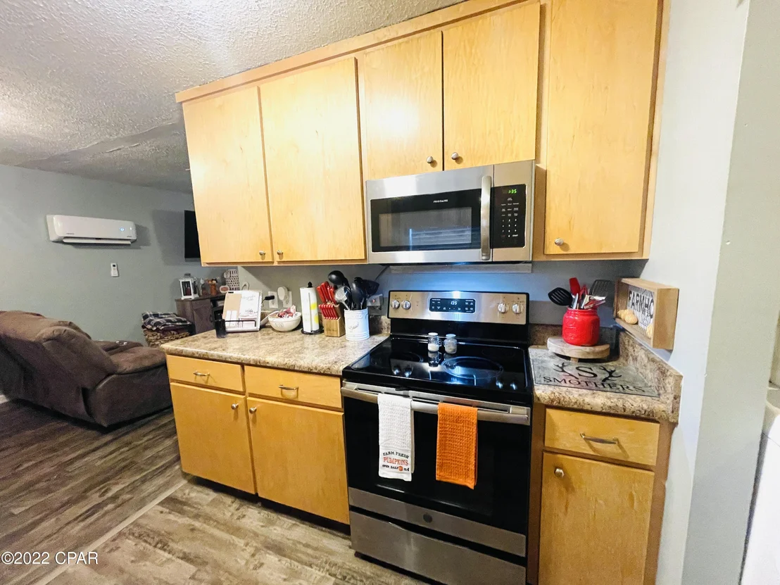 Photo of 2625 Springhill Road