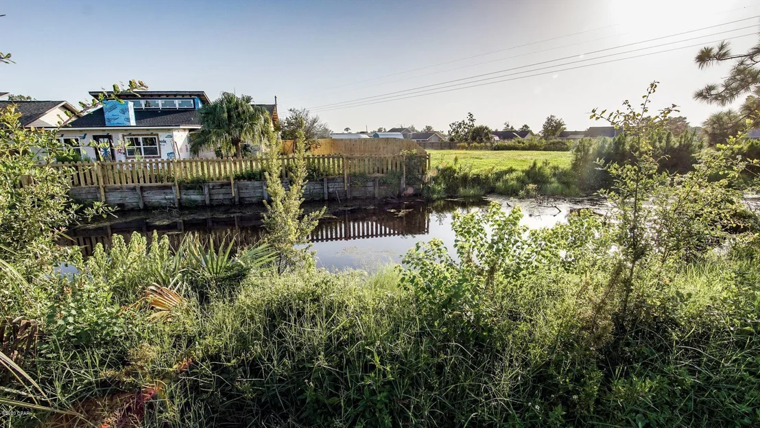Photo of 4229 Northshore Road