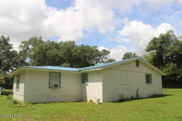 Photo of 4583 Dickson Road