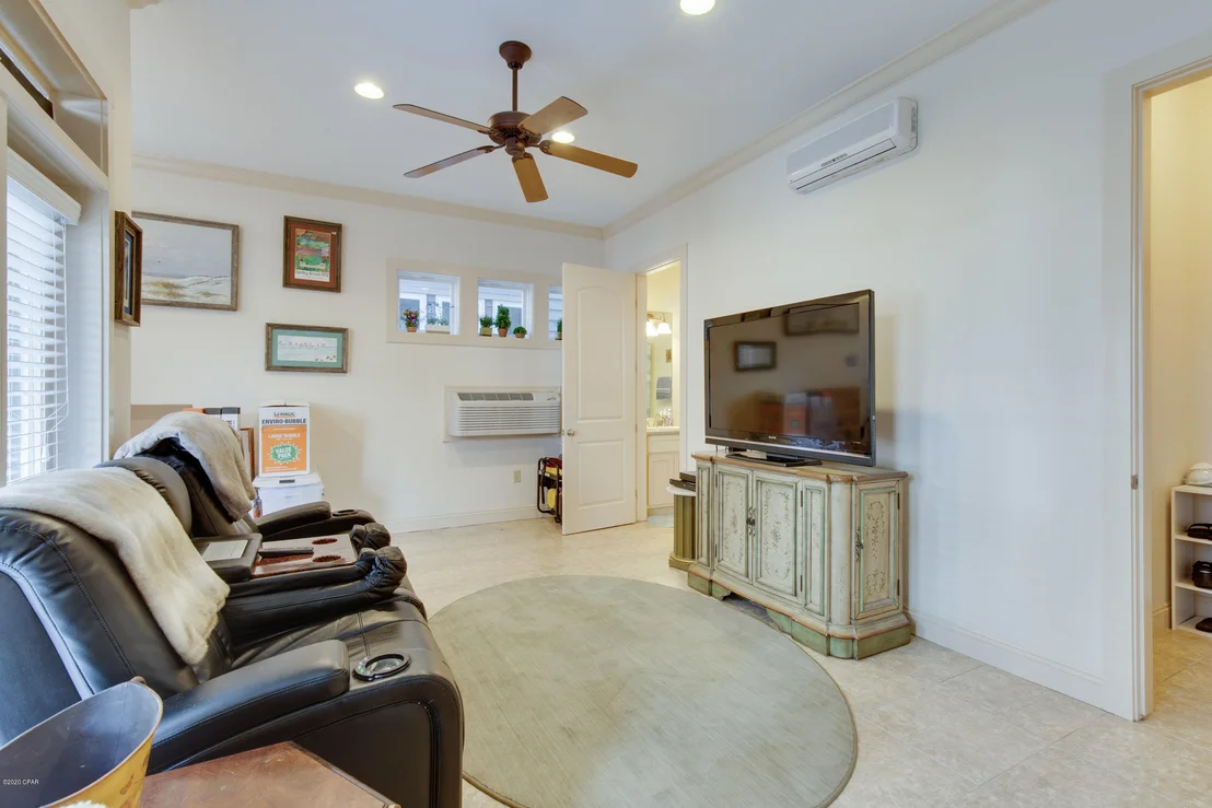 Photo of 6216 Thomas Drive