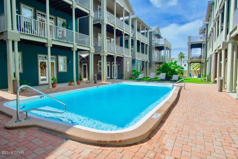 Photo of 6214 THOMAS Drive