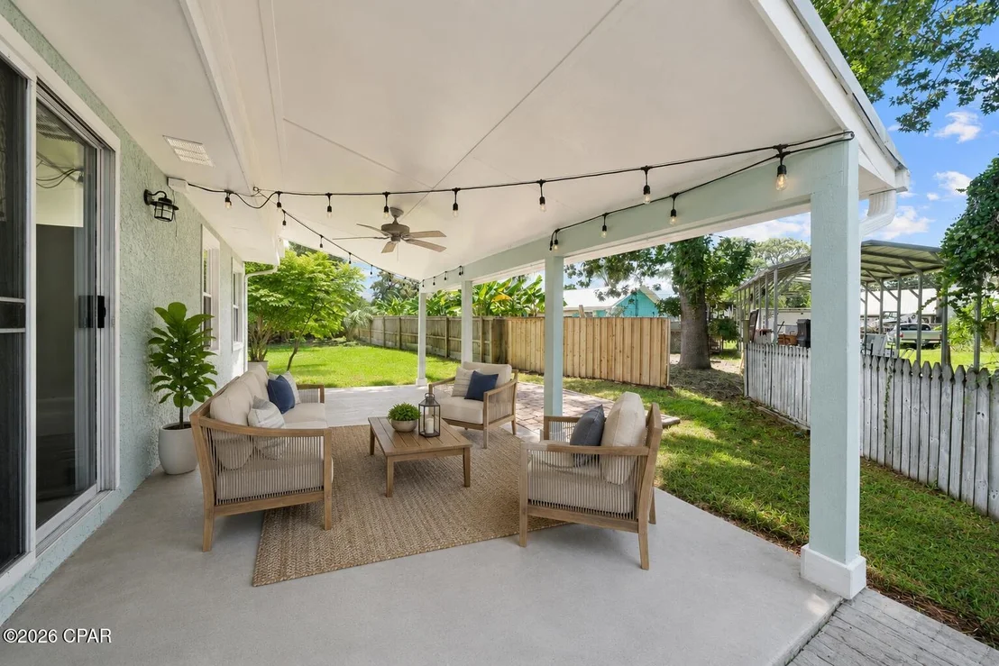 Photo of 323 Prudence Lane