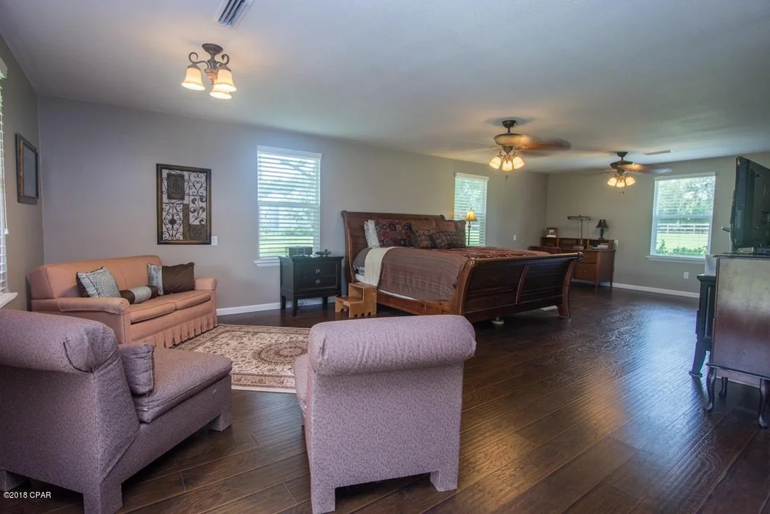 Photo of 4858 CLIFF Road