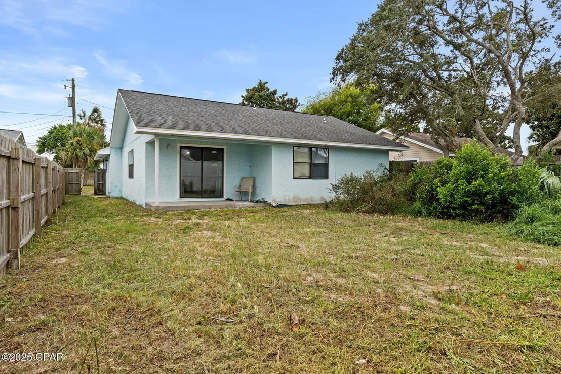 Photo of 140 Oleander Circle