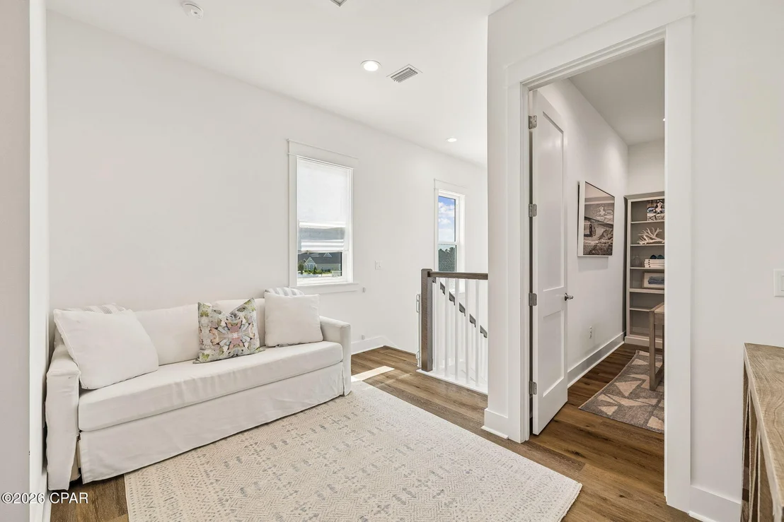 Photo of 113 E Pollard Cove