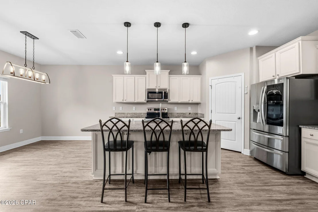 Photo of 487 Eagle Lake Way