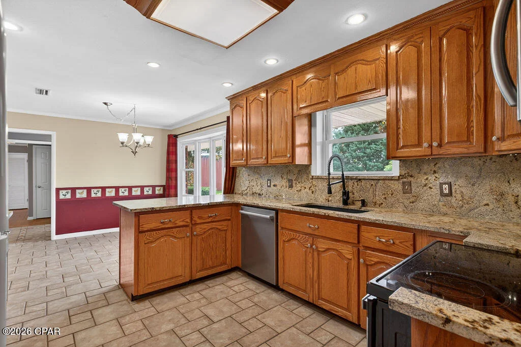 Photo of 1712 Shamrock Lane