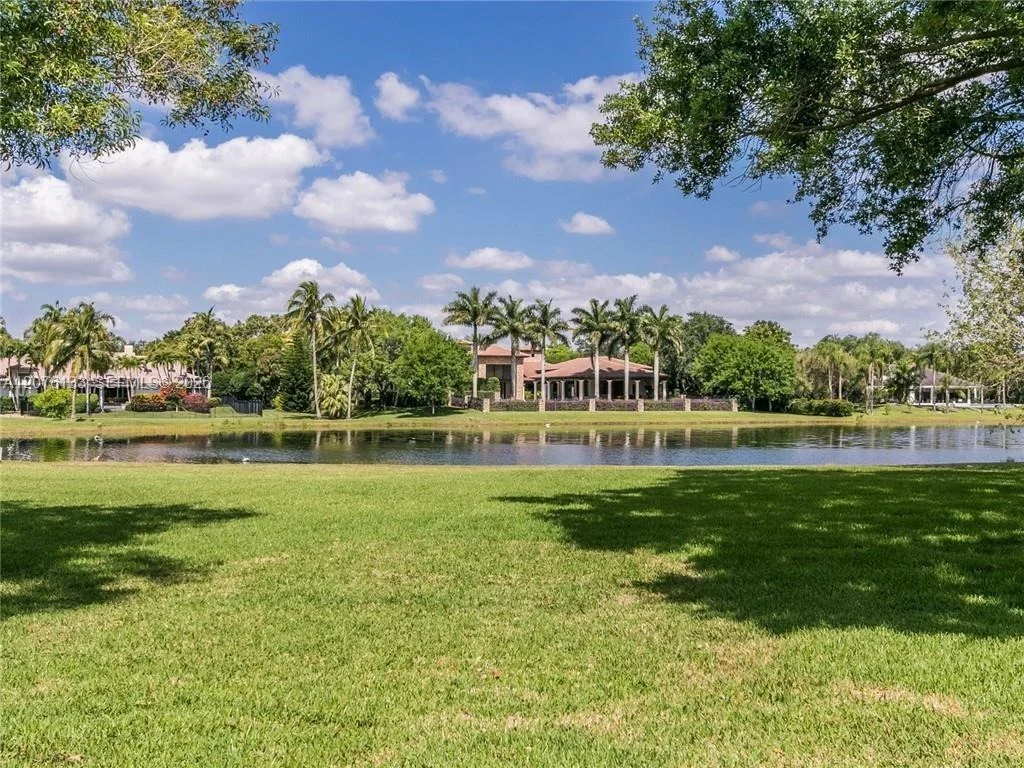 Photo of 2725 Hunter Rd
