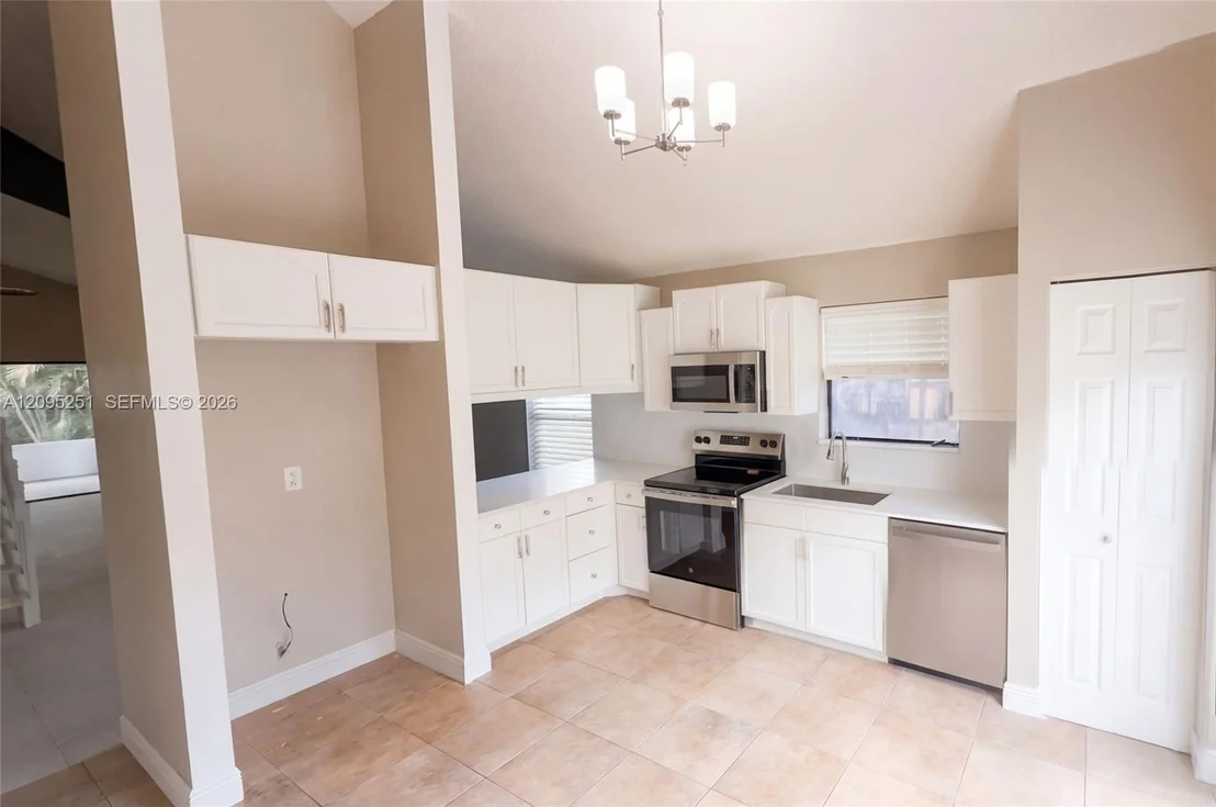 Photo of 87 Buxton Ln