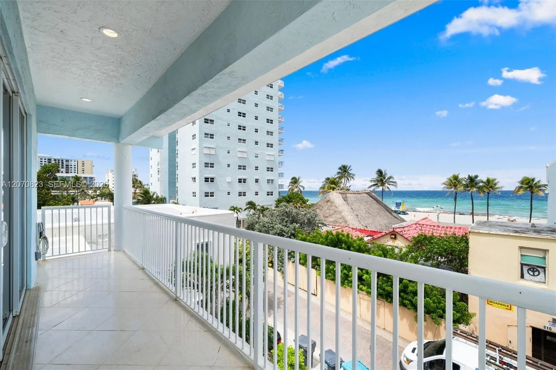Photo of 311 N N Surf Rd