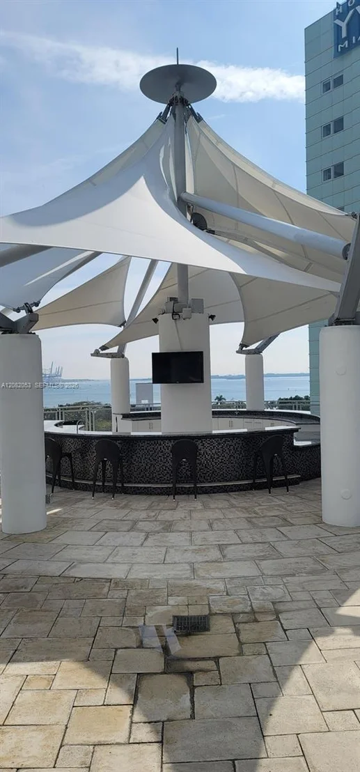 Photo of Unit 652 at 244 Biscayne Blvd