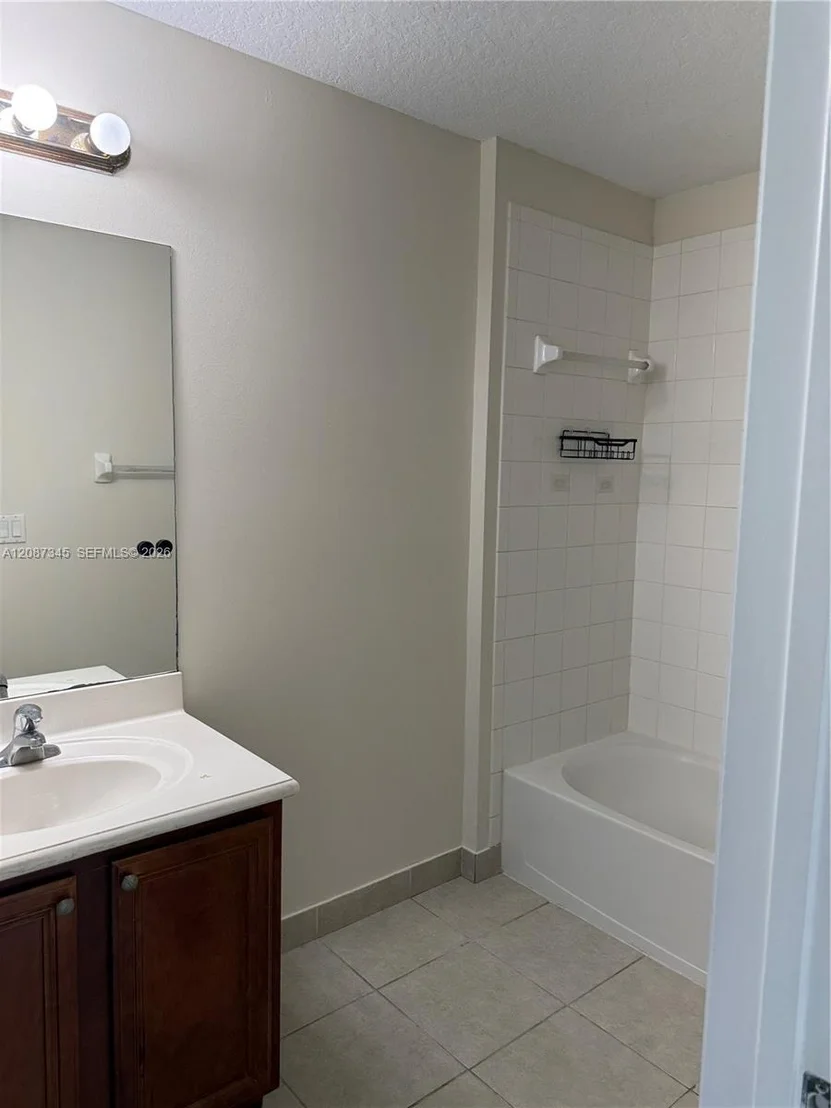 Photo of 4550 SE Graham Dr
