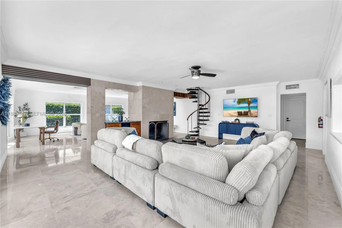 Photo of 4440 NE 23rd Ave