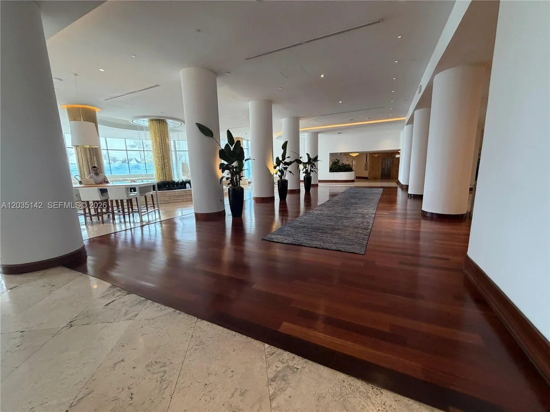 Photo of Unit 310 at 5161 Collins Ave