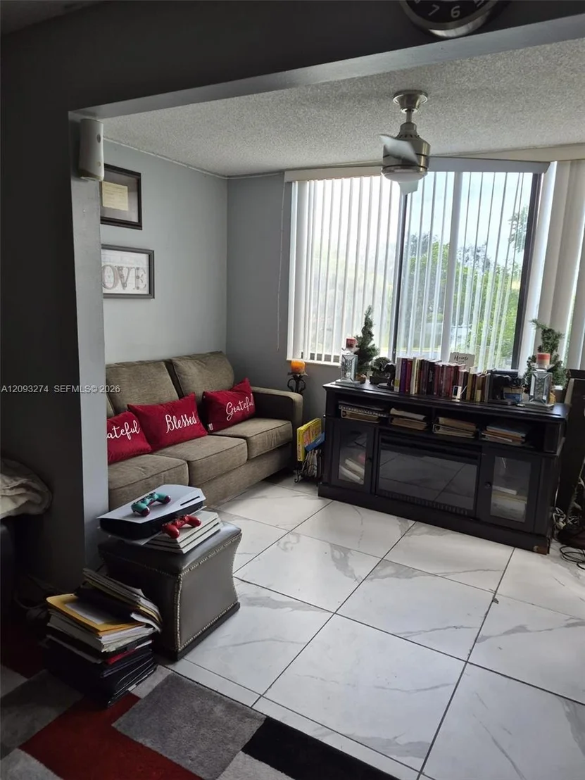 Photo of Unit 301 at 8010 Hampton Blvd