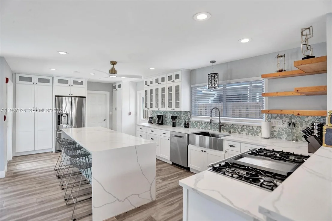 Photo of 1341 SE 7th Ave