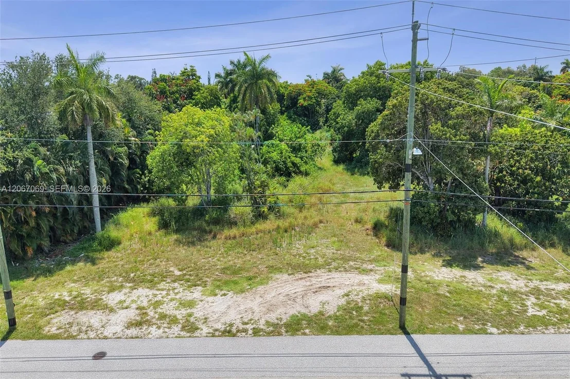 Photo of 4137 Gulfstream Rd