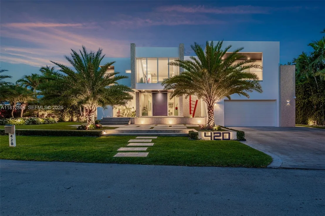 Photo of 420 Island Dr