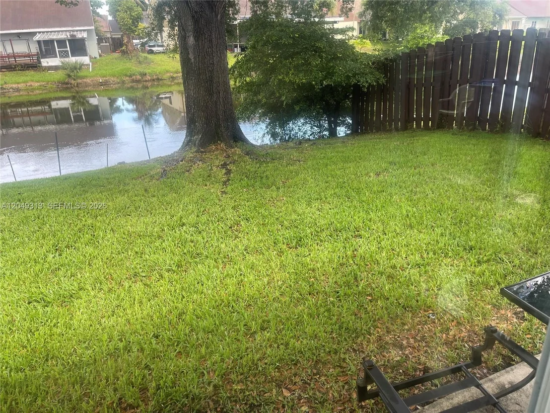 Photo of 2811 Devonwood Ave
