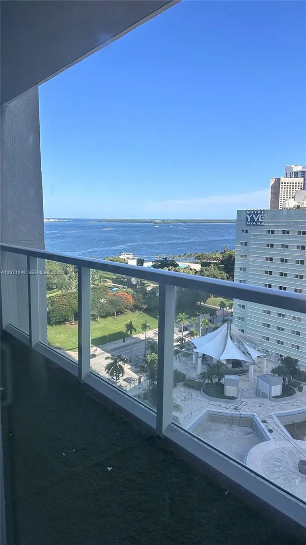 Photo of Unit 1707 at 244 Biscayne Blvd