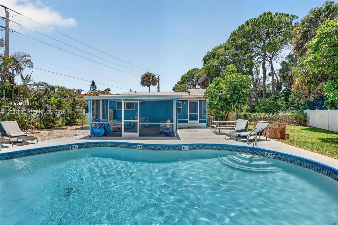 Photo of 1023 SE 7th St