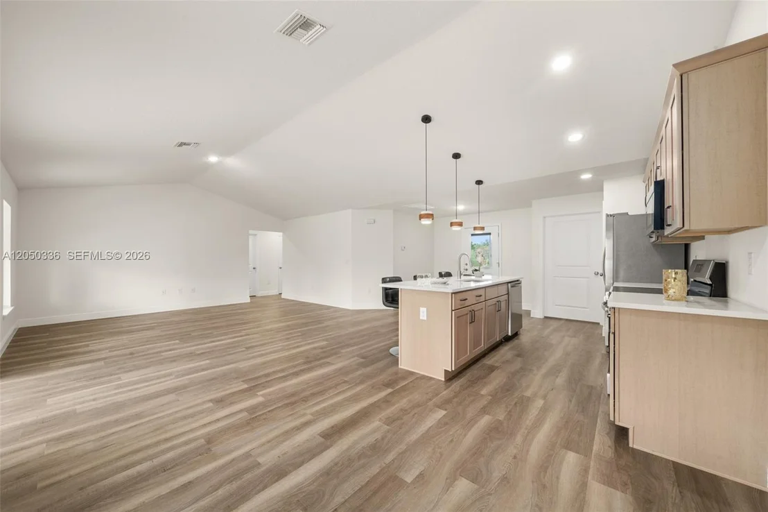Photo of 5618 Cortez Blvd.