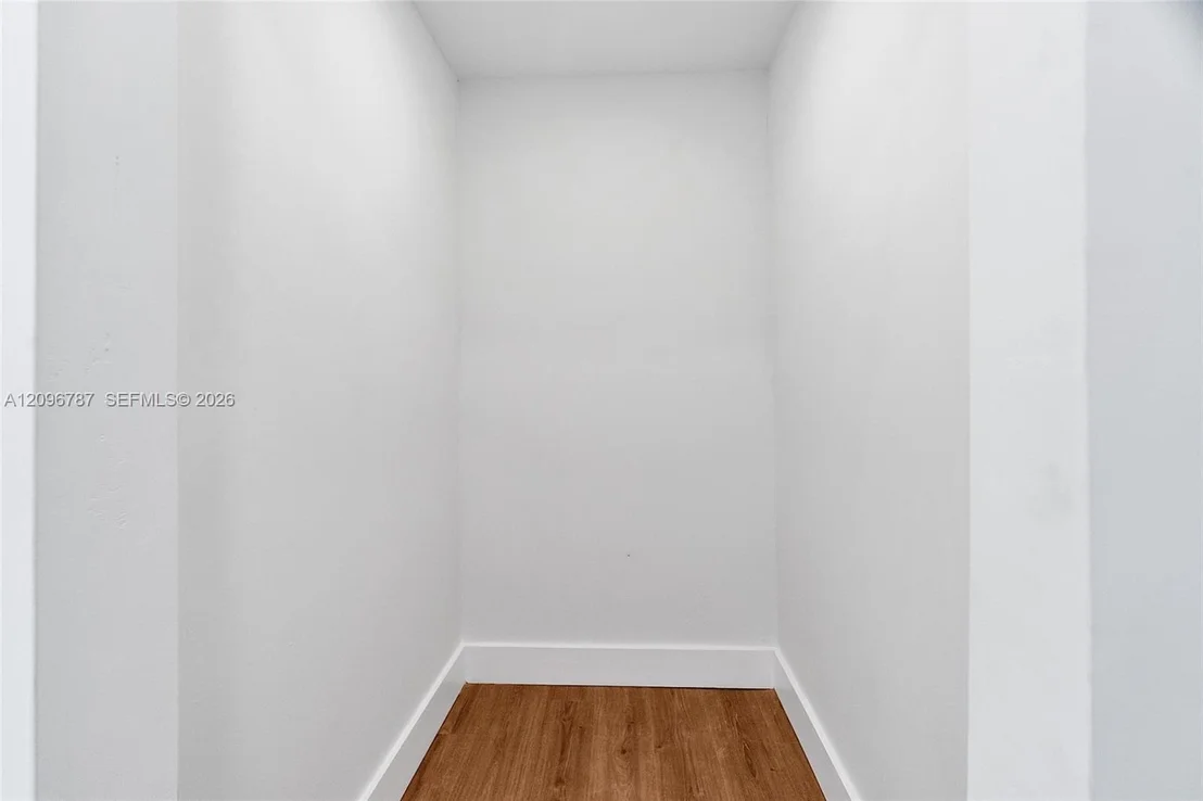Photo of 1046 Jann Ave