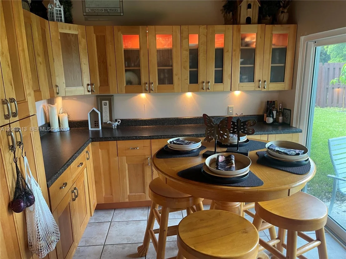 Photo of 2811 Devonwood Ave