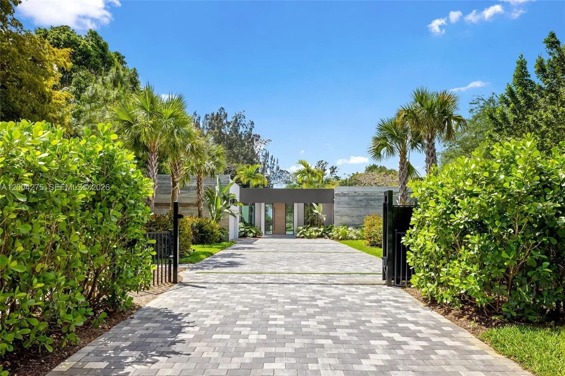Photo of 5700 Cypress Rd