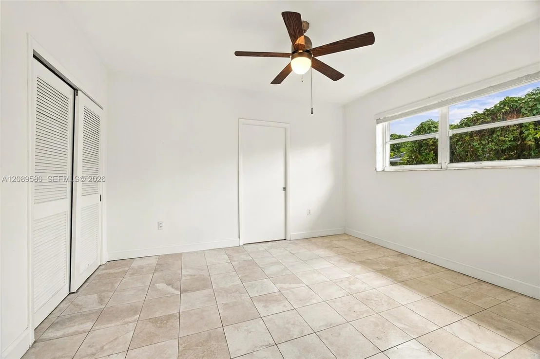 Photo of 1325 Blue Rd