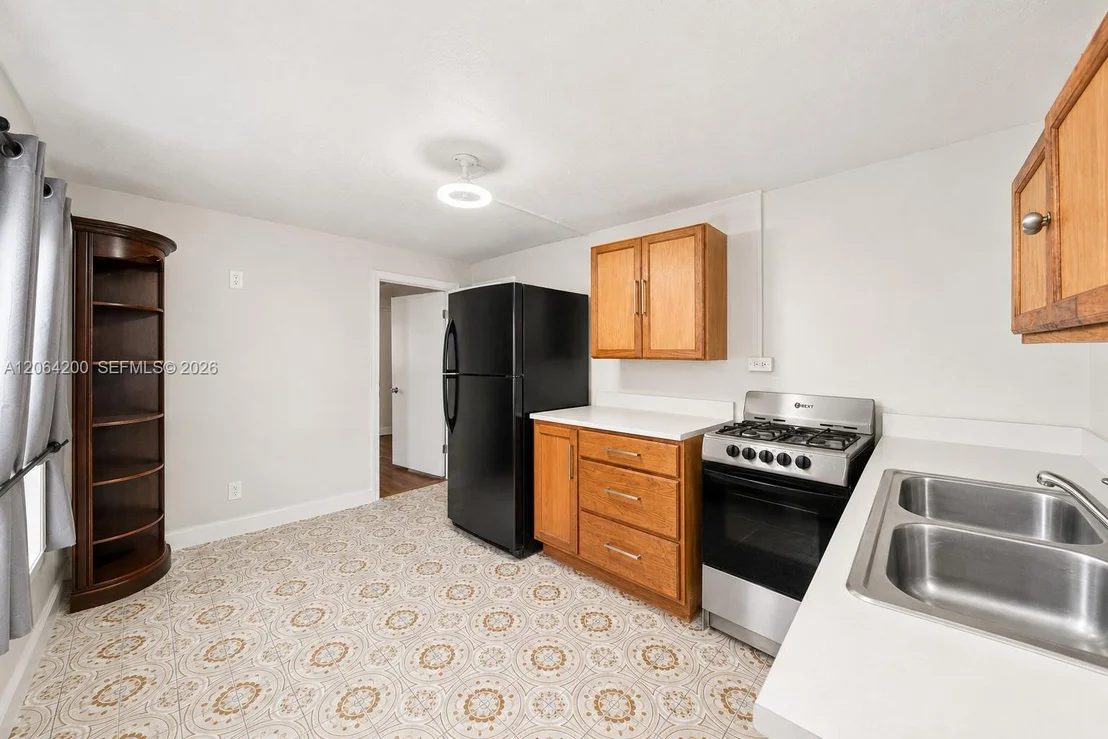 Photo of 291 W 47th St