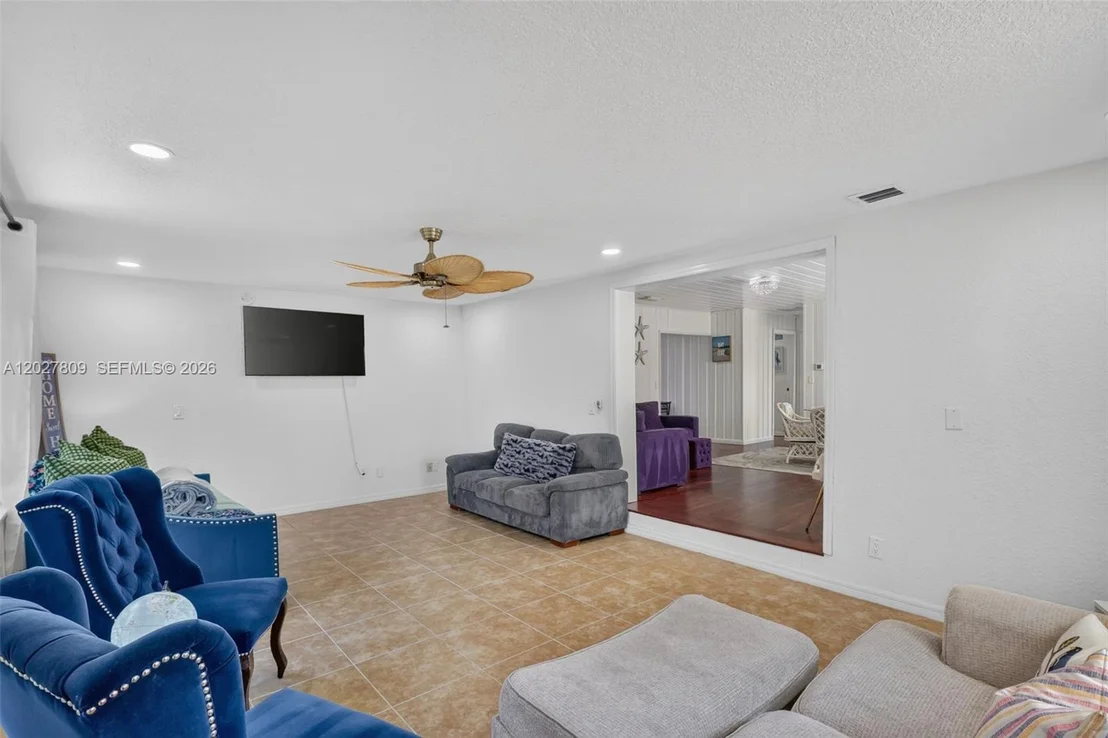 Photo of 1023 SE 7th St