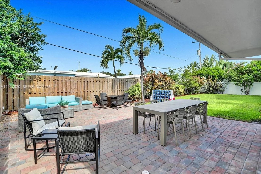 Photo of 1341 SE 7th Ave