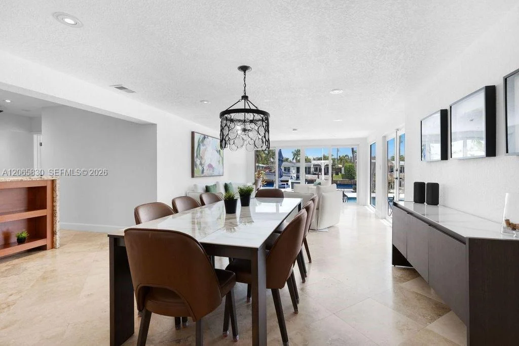 Photo of 261 SE 4th St