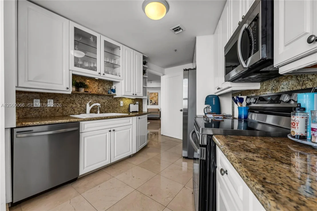 Photo of Unit 1102 at 848 Brickell Key Dr