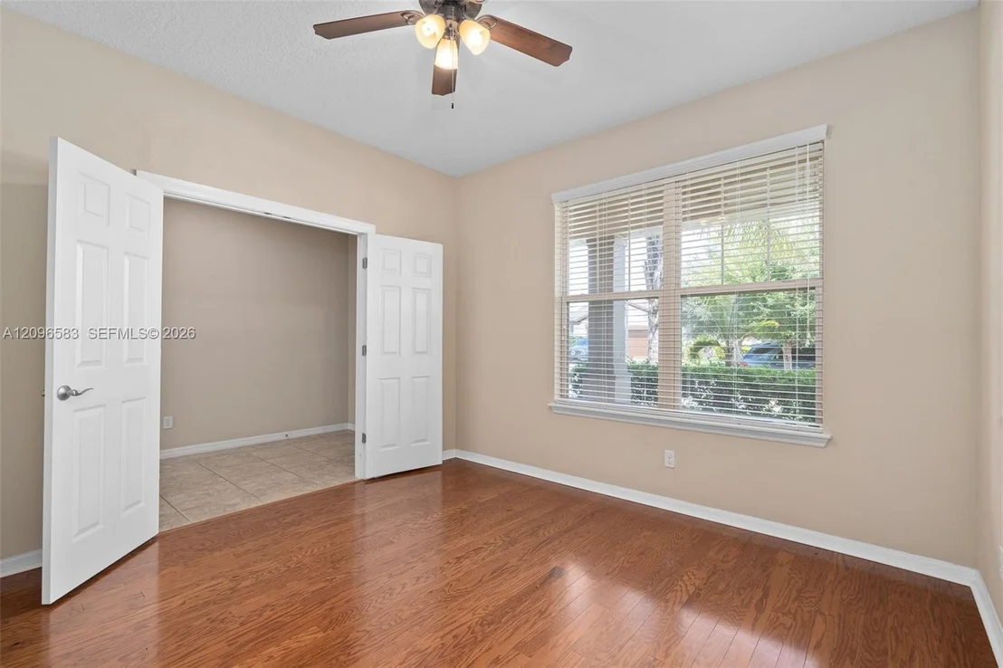 Photo of 5054 Superior Pl