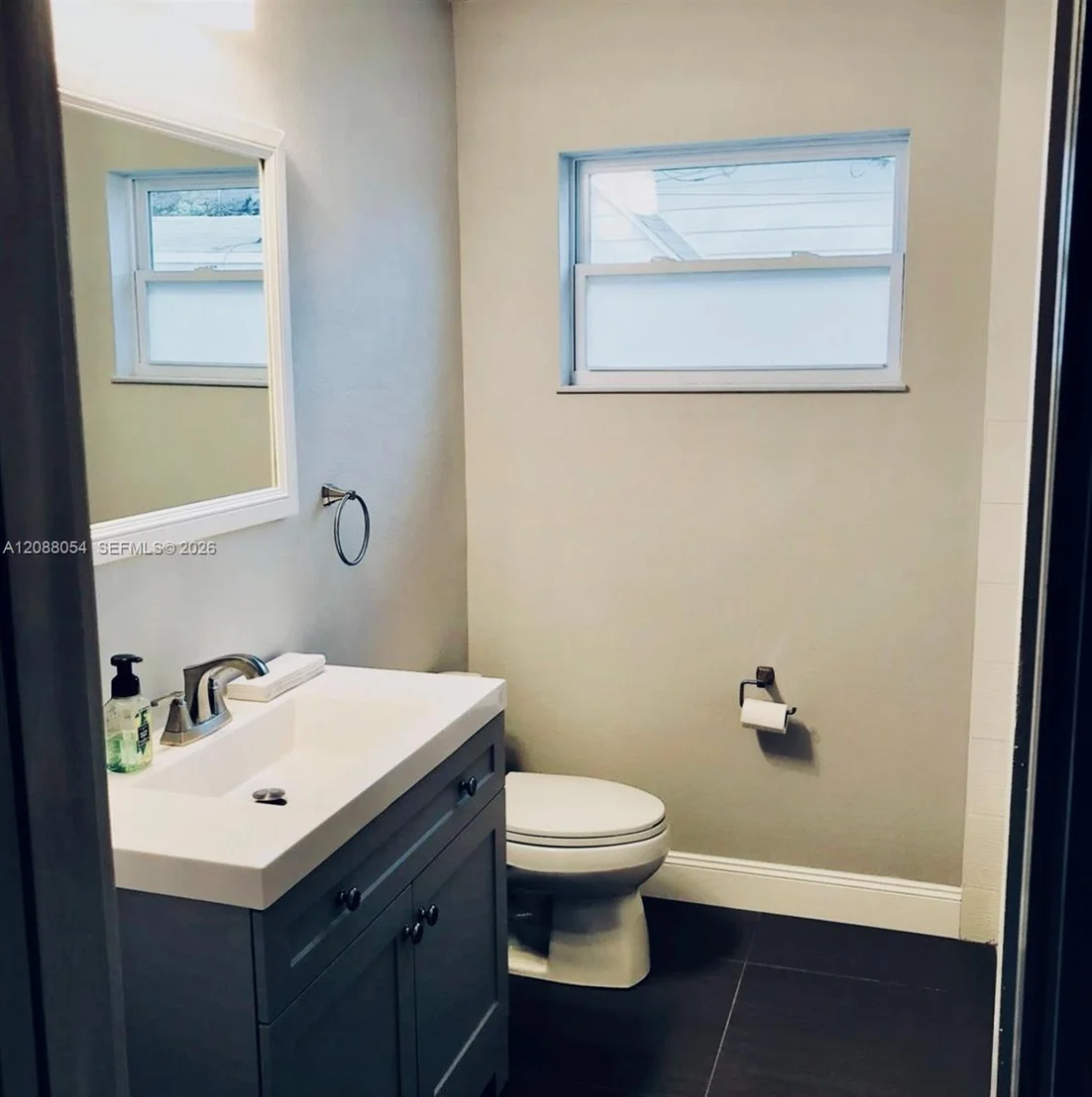 Photo of 573 Wimbrow Dr