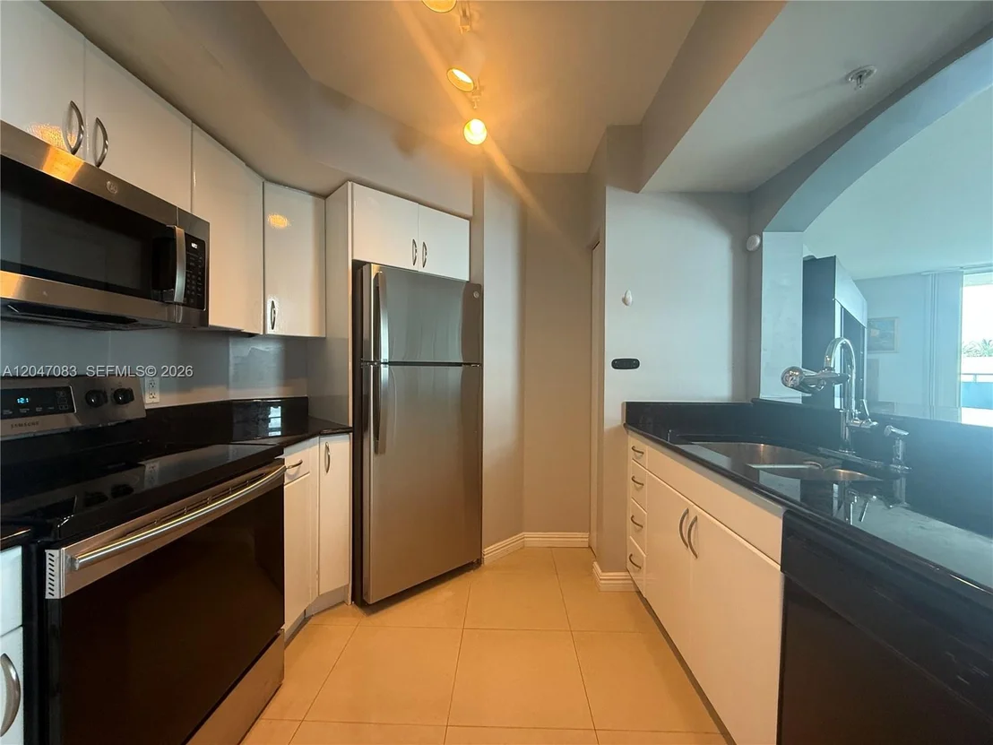 Photo of Unit 521 at 9201 Collins Ave