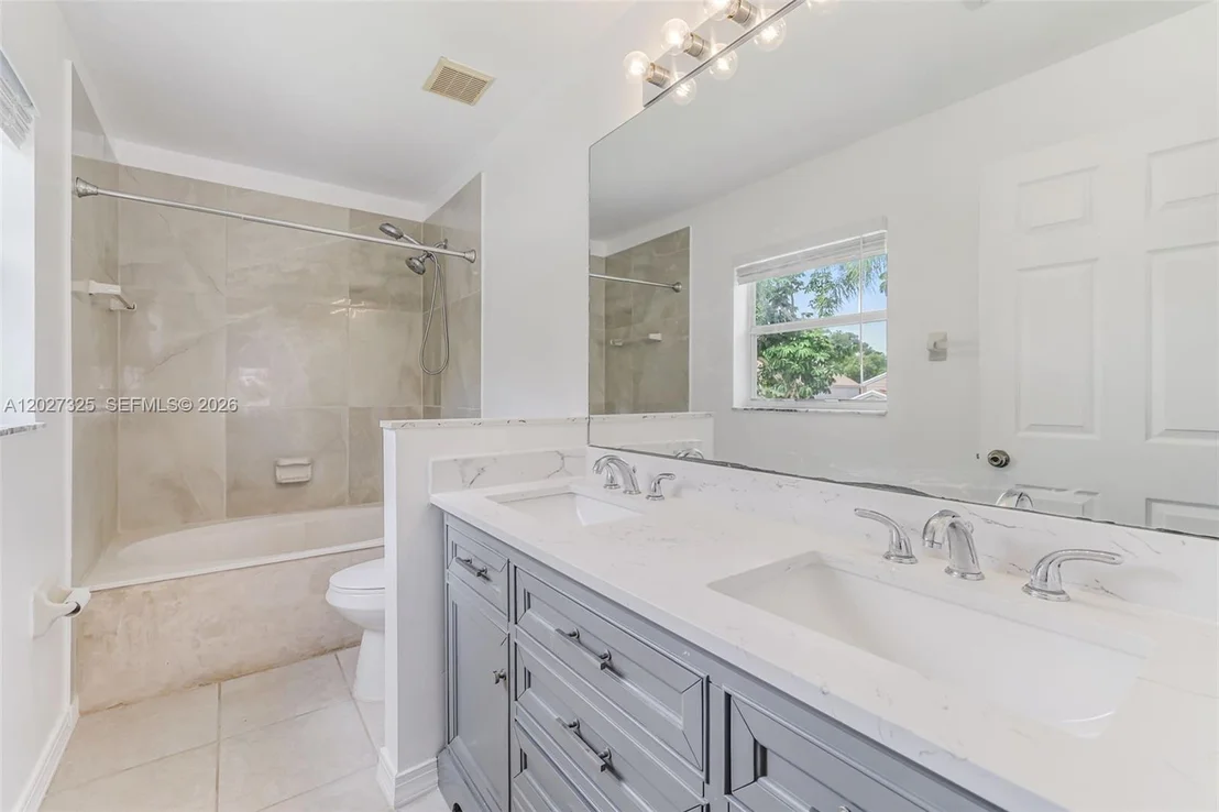 Photo of 6188 Azalea Cir