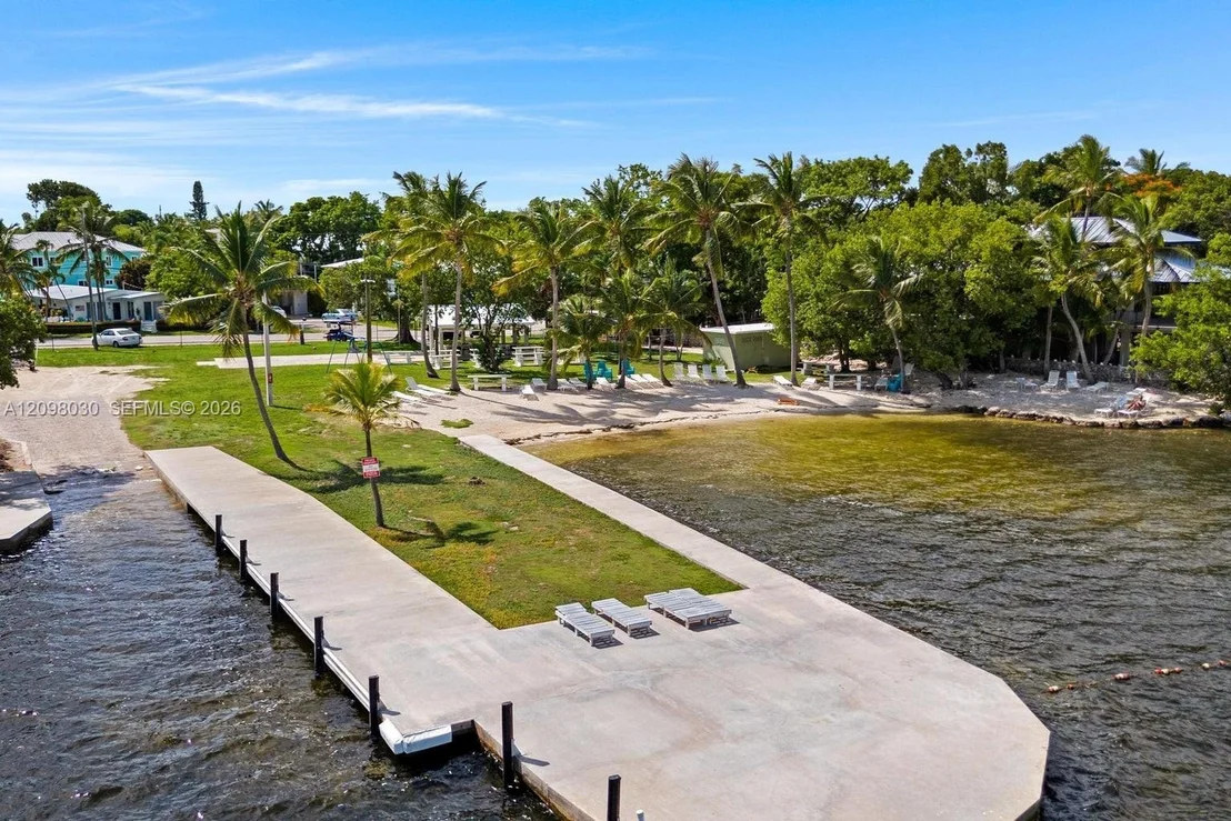 Photo of 53 Bonefish Ave