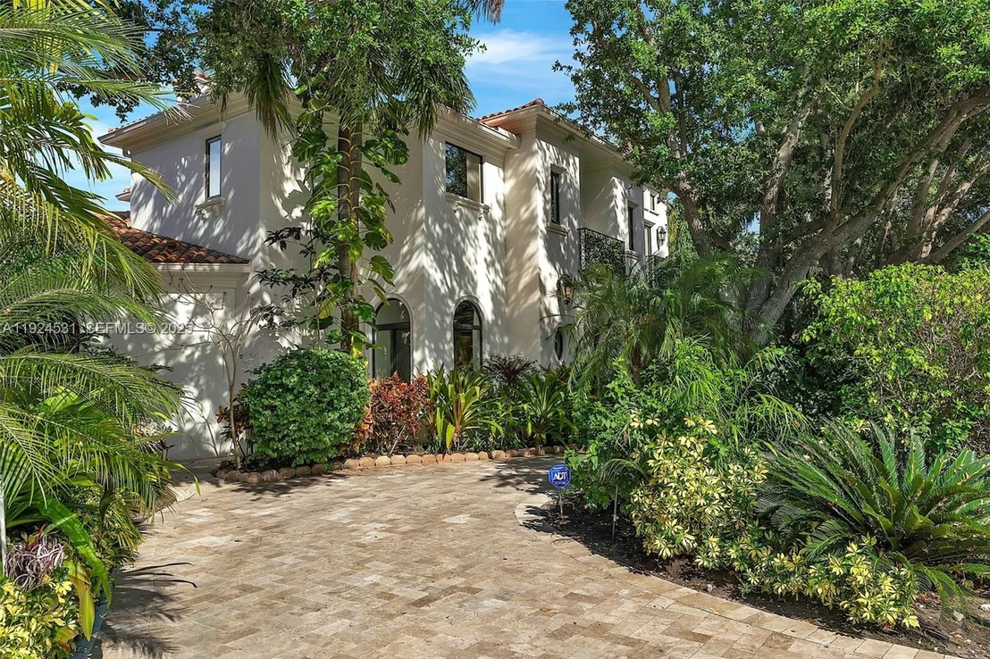 Photo of 4008 Sanctuary Ln