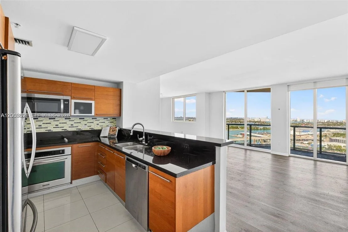 Photo of Unit 3702 at 244 Biscayne Blvd