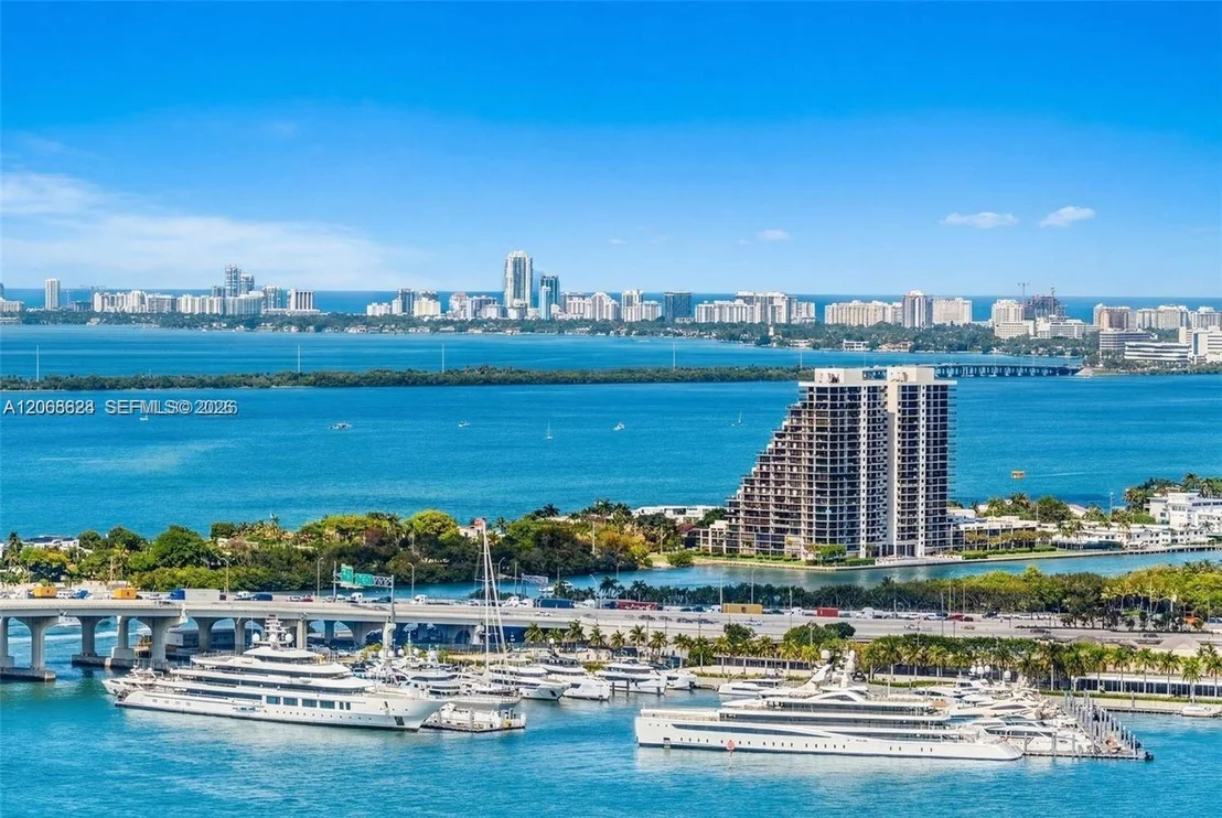 Photo of Unit 3702 at 244 Biscayne Blvd