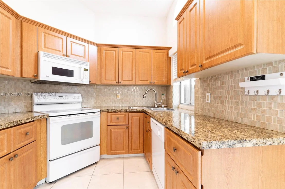 Photo of 1341 Seagrape Cir